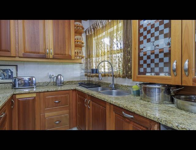 4 BEDROOM HOUSE FOR SALE IN WEST RIDING